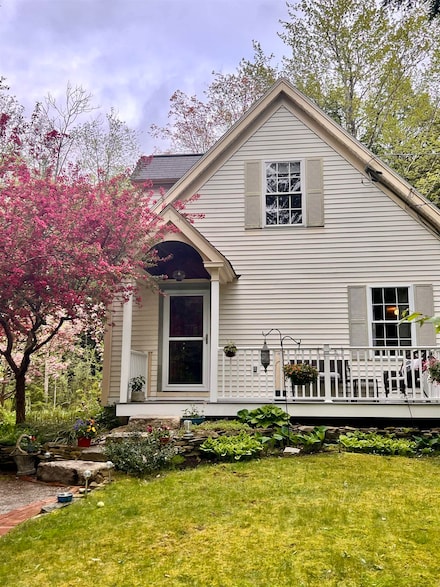 11 Taylor Ct, Peterborough, NH 03458
