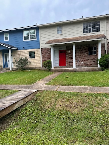 1210 Montana St, La Porte, TX 77571