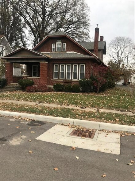 110 N Boggs St, de Graff, OH 43318