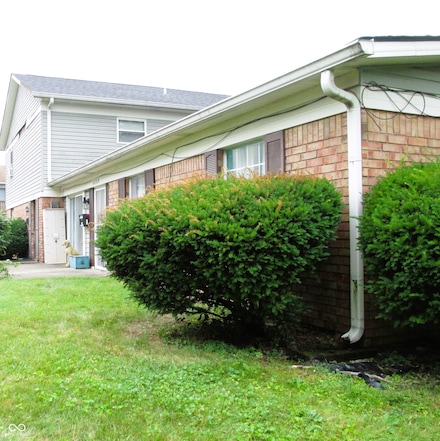 6808 Summer Time Dr, Indianapolis, IN 46226