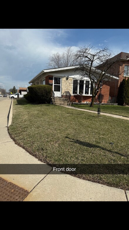 3950 Fargo Ave, Skokie, IL 60076