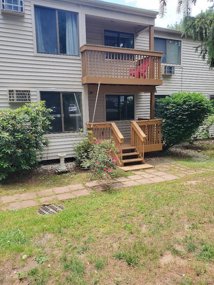 74 Woodland Dr, Cromwell, CT 06416