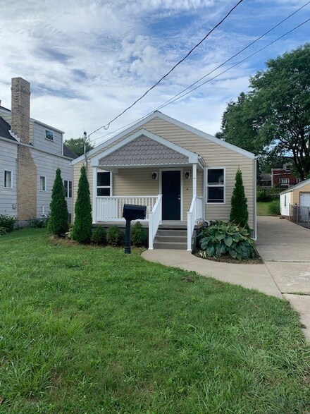 18 Cramer Ave, Uniontown, PA 15401