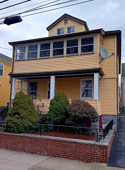 44 Glencoe St Unit 2, Brighton, MA 02135
