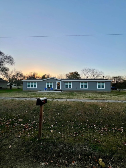 410 N 7th St, Humboldt, KS 66748