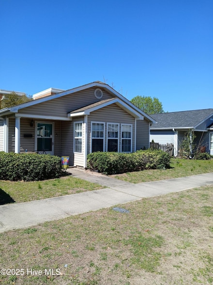 1008 S 10th St, Wilmington, NC 28401