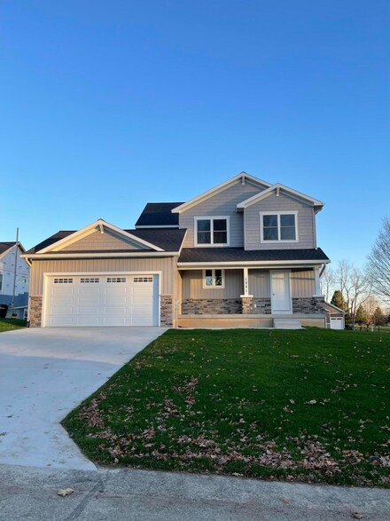 1351 Mcgwire Way, Ionia, MI 48846