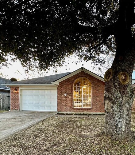 1448 Winchester Dr, Bossier City, LA 71112