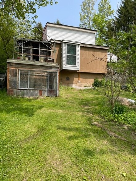 289 Plummer Rd, Bolivar, PA 15923