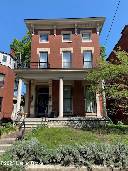 1223 S 1st St, Louisville, KY 40203