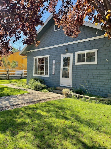 605 N East St, Alturas, CA 96101