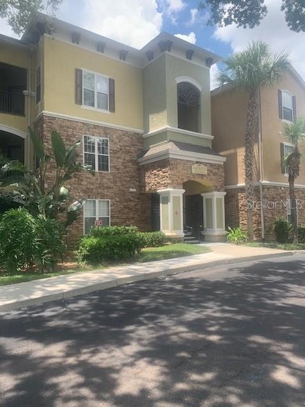 10103 Courtney Oaks Cir Unit 202, Tampa, FL 33619