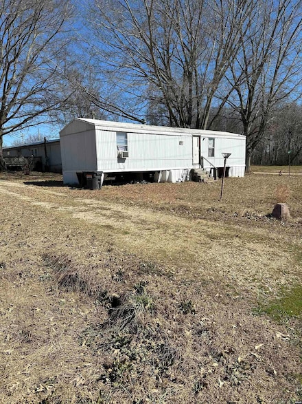 100 N 1st St, Union City, TN 38261