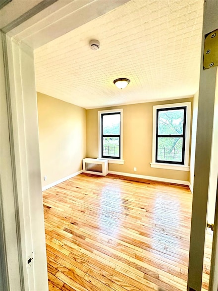 16 W 1st St Unit second floor, Mount Vernon, NY 10550