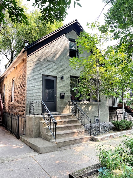 2040 W Shakespeare Ave, Chicago, IL 60647