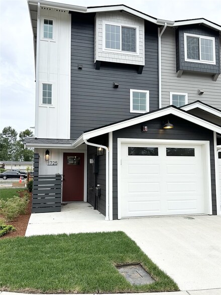 1725 Sunup Loop, Bellingham, WA 98226