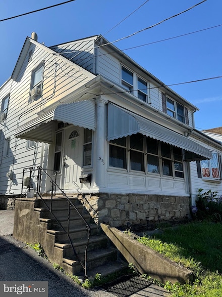 353 Blanchard Rd, Drexel Hill, PA 19026