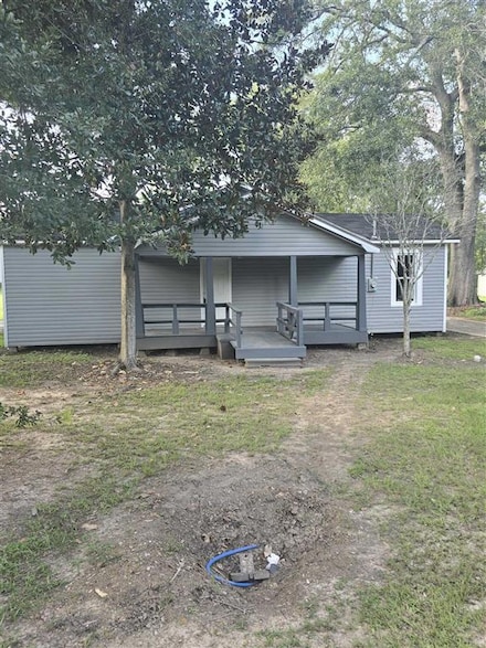 610 W 9th Ave, Kinder, LA 70648