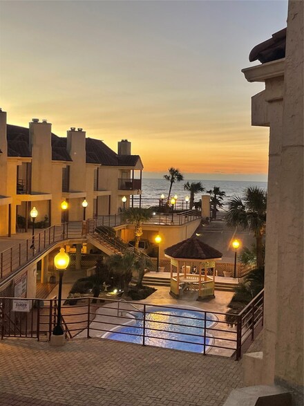 7312 Seawall Blvd Unit 209, Galveston, TX 77551