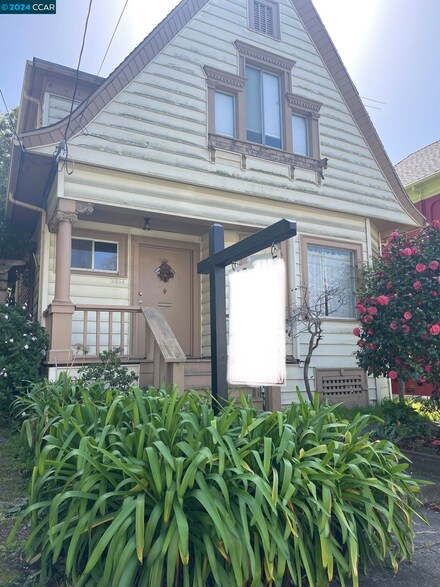 2314 Russell St, Berkeley, CA 94705