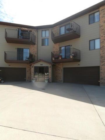 1940 Meadowlark Ln Unit 204, Huron, SD 57350