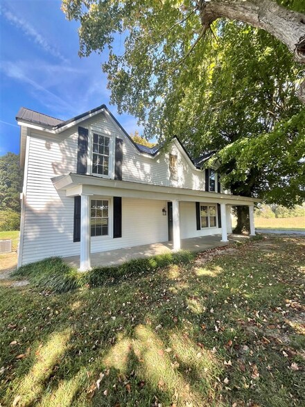 8178 Scottsville Rd, Franklin, KY 42134