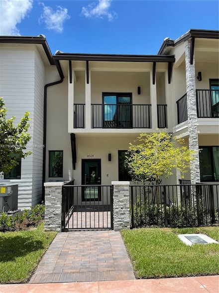 4528 NW 83rd Path Unit 4528, Doral, FL 33166