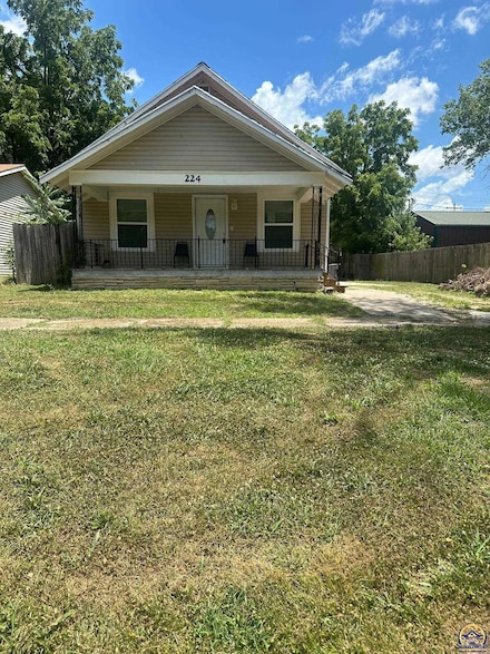 224 S Merchant St, Emporia, KS 66801