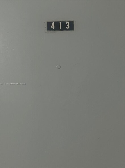 1825 S Ocean Dr Unit 413, Hallandale Beach, FL 33009