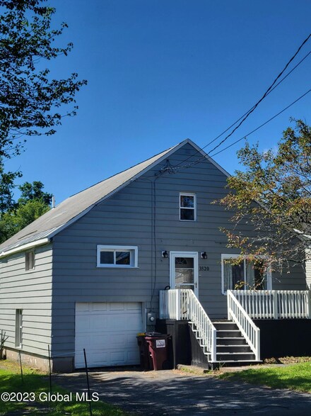 3520 Albany St, Schenectady, NY 12304