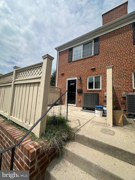 1637 N Van Dorn St, Alexandria, VA 22304