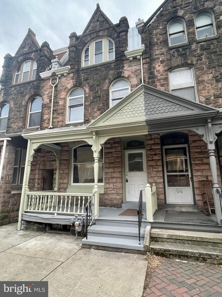 1418 Perkiomen Ave, Reading, PA 19602
