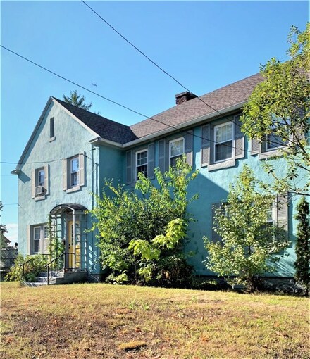 482 Providence St, West Warwick, RI 02893