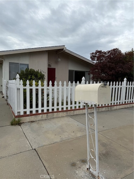 3209 Buena Hills Dr, Oceanside, CA 92056