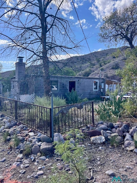368 Animas Creek Rd, Caballo, NM 87931