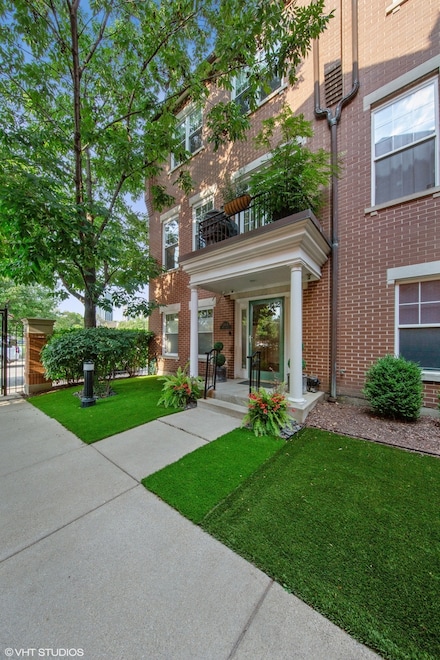 210 W Scott St Unit K, Chicago, IL 60610