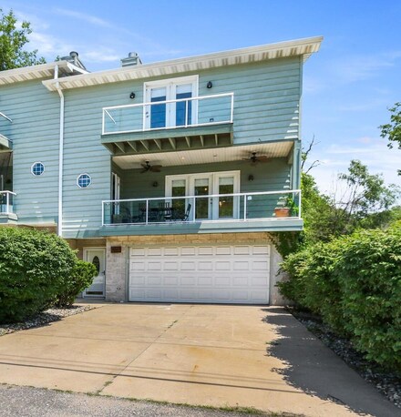 903 N Montgomery St, Gary, IN 46403