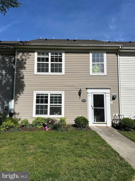 43577 Patching Pond Square, Ashburn, VA 20147
