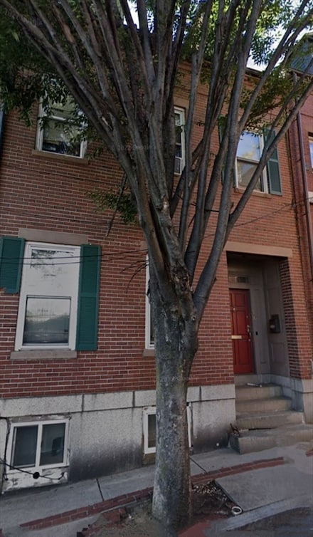 16 Chestnut St, Boston, MA 02108