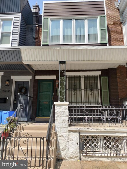 2617 W Thompson St, Philadelphia, PA 19121