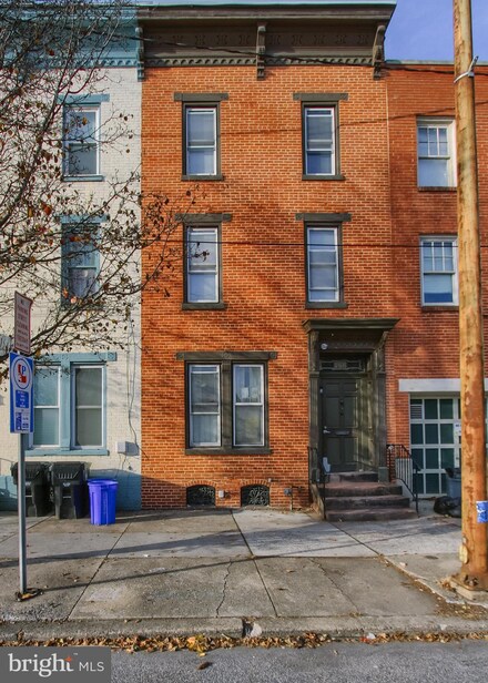 266 Forster St, Harrisburg, PA 17102