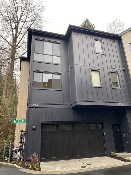 18517 96th Dr NE Unit A, Bothell, WA 98011