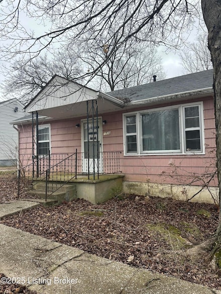 1736 Lakeside Dr, Shelbyville, KY 40065