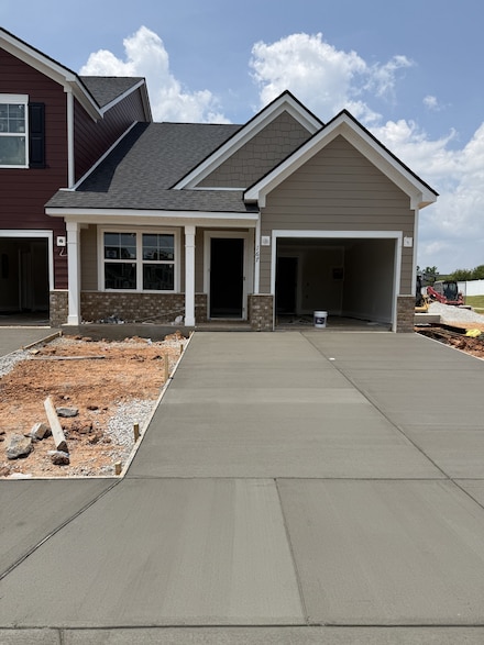 167 Coleson Ln, Pleasant View, TN 37146
