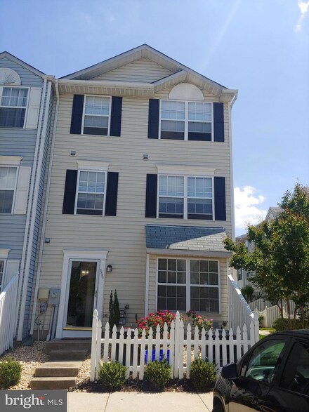 8868 Goose Landing Cir, Columbia, MD 21045