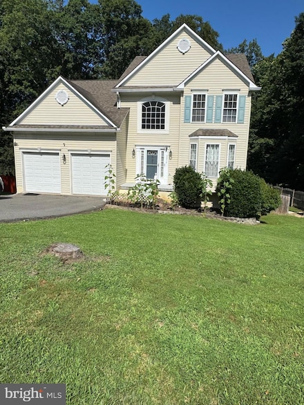 6210 Forest Grove Dr, Fredericksburg, VA 22407