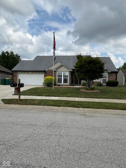 904 Jonathan Dr, Plainfield, IN 46168