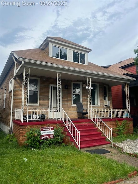 11568 Saint Aubin St, HamtraMcK, MI 48212