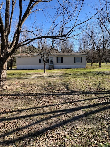 4217 Val Del Rd, Adel, GA 31620