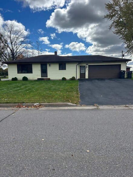 201 Buse St, Spencer, WI 54479